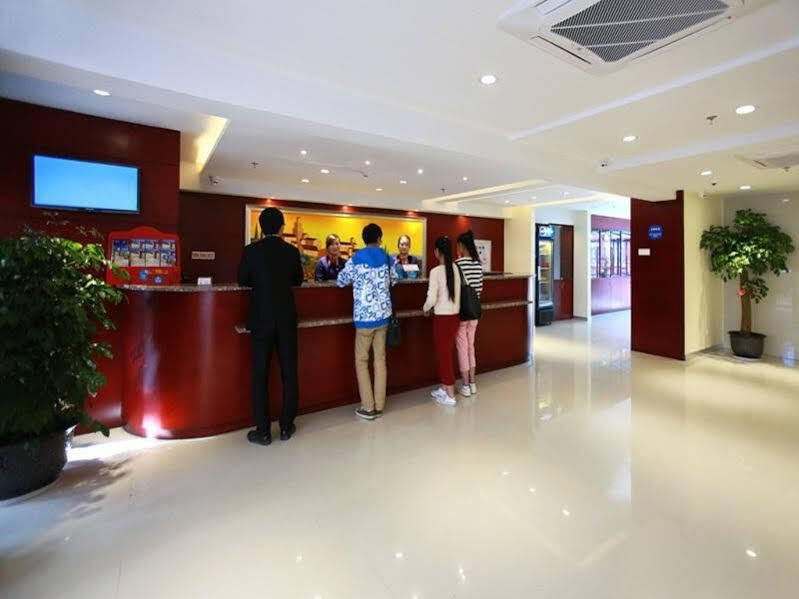 Сямынь: Hanting Express Xiamen Airport Branch Hotel