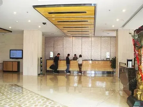 Цзинань: Jinan Zhangqiu Inzone Garland Hotel