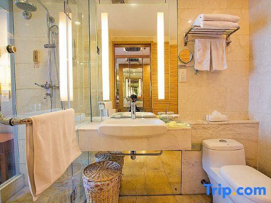 Цзинань: Jinan Zhangqiu Inzone Garland Hotel