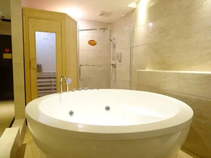 Наньнин: Xilaifeng Hotel