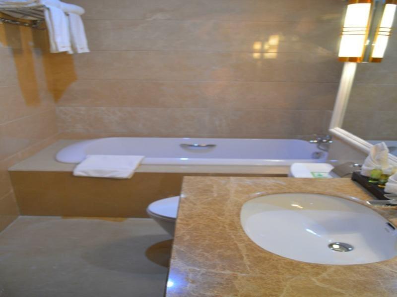 Синин: Fwinchine International Hotel