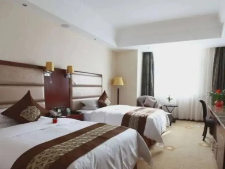 Синин: Fwinchine International Hotel