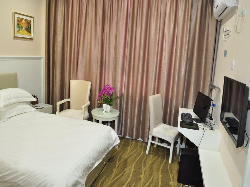 Хэфэй: Ease Hotel (Hefei Wulimiao Subway Station)
