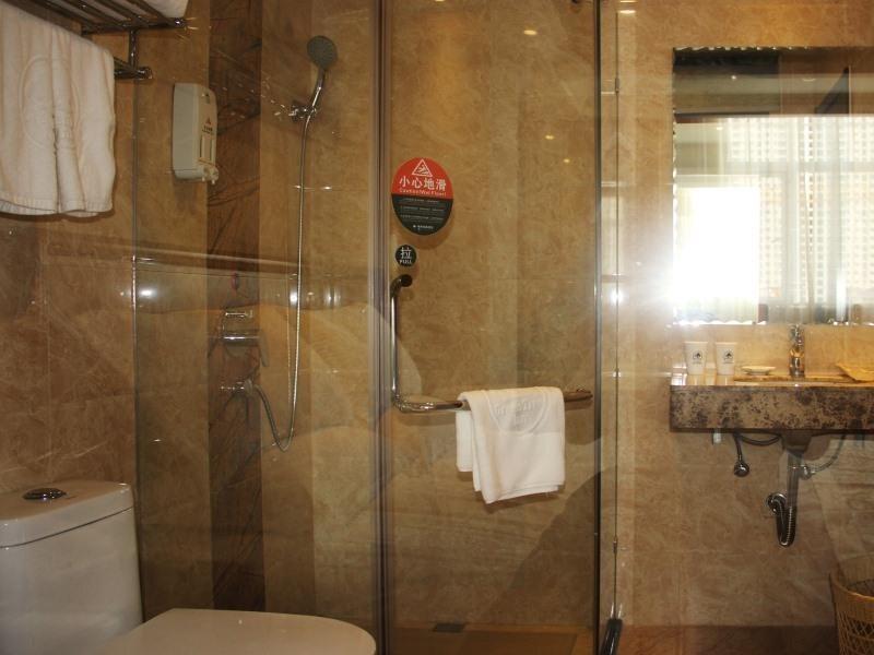 Цзеян: GreenTree Inn Guangdong Jieyang Puning International Garment City Puning Plaza Business Hotel