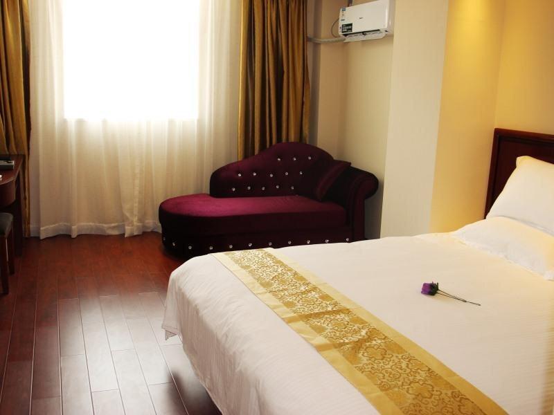 Цзеян: GreenTree Inn Guangdong Jieyang Puning International Garment City Puning Plaza Business Hotel