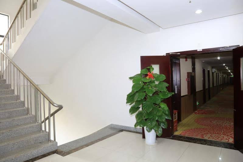 Чжухай: Yongchun Hotel
