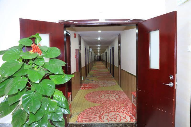 Чжухай: Yongchun Hotel
