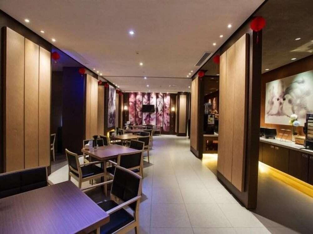 Бэйхай: Jinjiang Inn Beihai Beibu Gulf Square