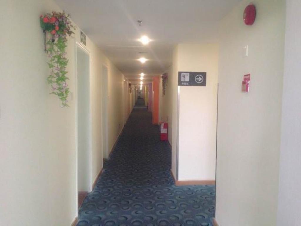 Чжухай: 7 Days Hotel Zhuhai Gongbei Port Pedestrian Street