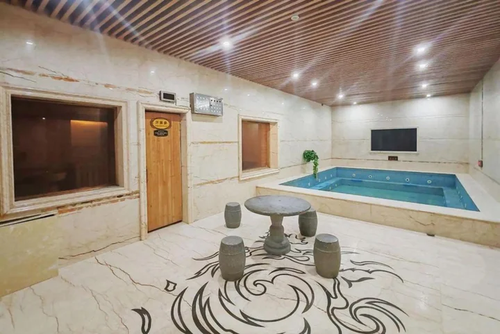 Яньцзи: Baishan Hotel