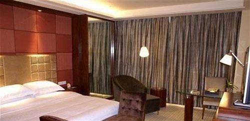 Пинсян: Seven Star International Hotel Pingxiang