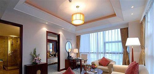 Луань: Jinling Wanxi Hotel Lu