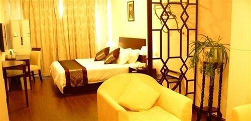 Дунъян: Hengdian Tinghao Hotel