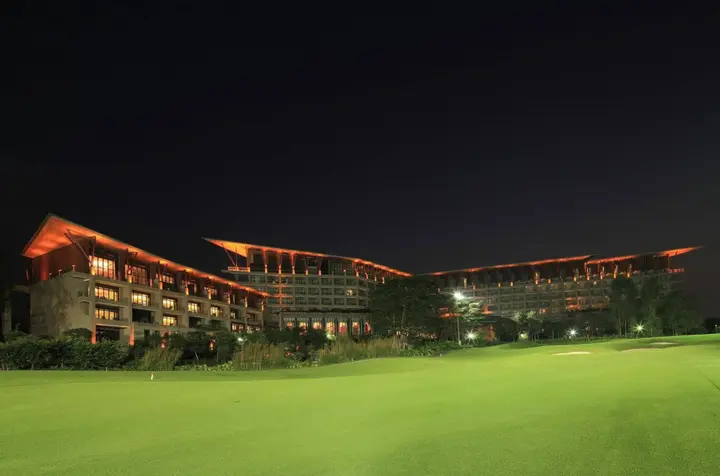 Шэньчжэнь: Shenzhen Castle Golf Resort