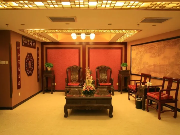 Чжэнчжоу: Dengfeng Chanwu Hotel