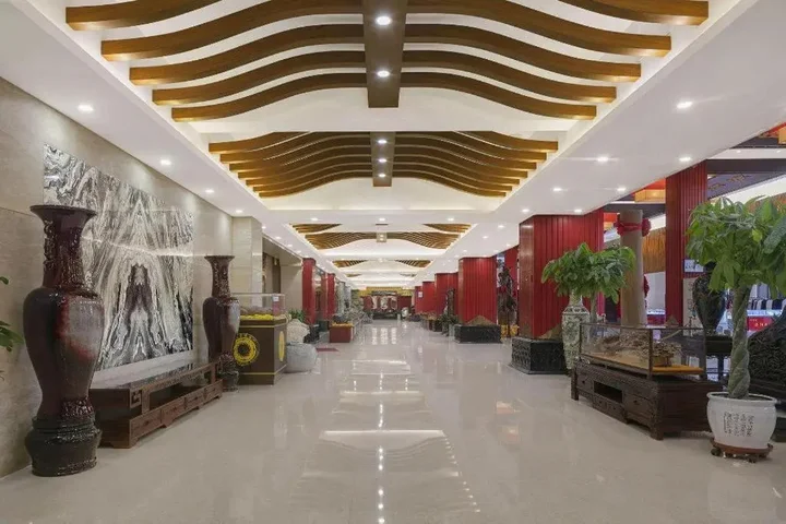 Чжэнчжоу: Dengfeng Chanwu Hotel
