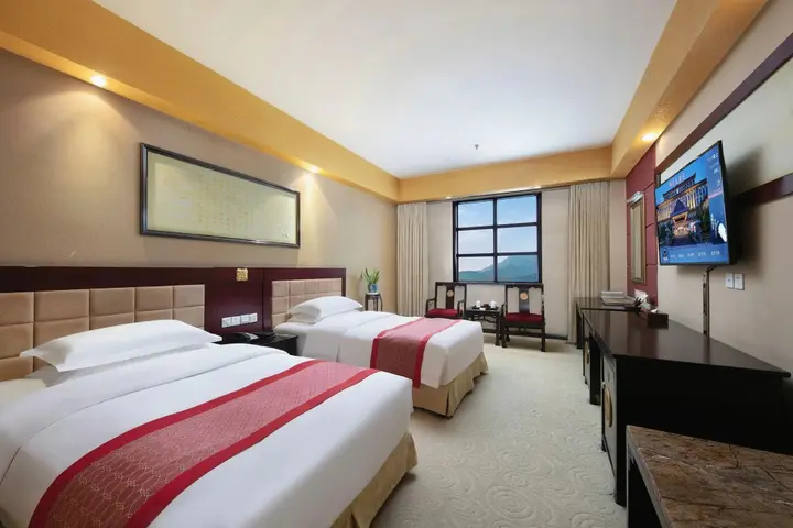 Чжэнчжоу: Dengfeng Chanwu Hotel