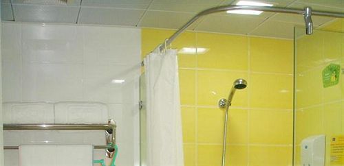 Хуаншань: Home Inn Yingbin Avenue