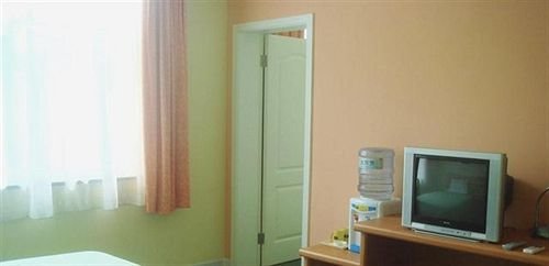 Хуаншань: Home Inn Yingbin Avenue
