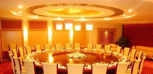 Тунляо: Weishi Hotel Tongliao