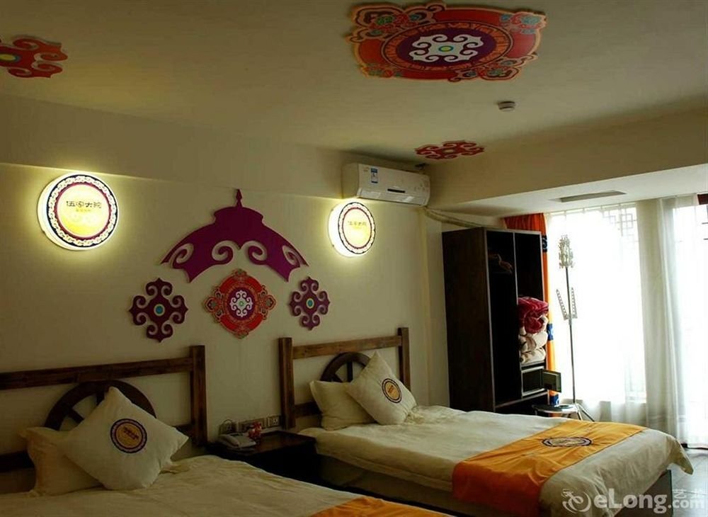 Баошань: Heshui Shuimo Wujia Yard Hotel Tengchong