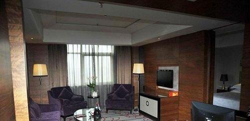 Эньши: Langman Hotel Enshi