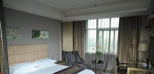 Эньши: Langman Hotel Enshi