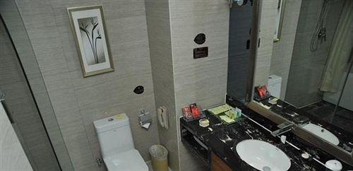 Эньши: Langman Hotel Enshi