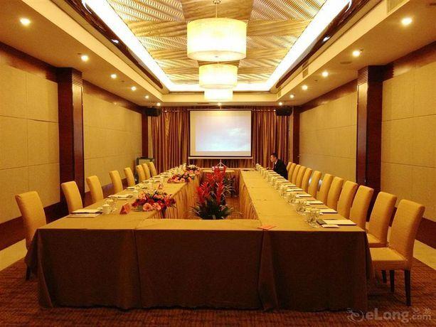 Вэйфан: Inzone Garland Hotel