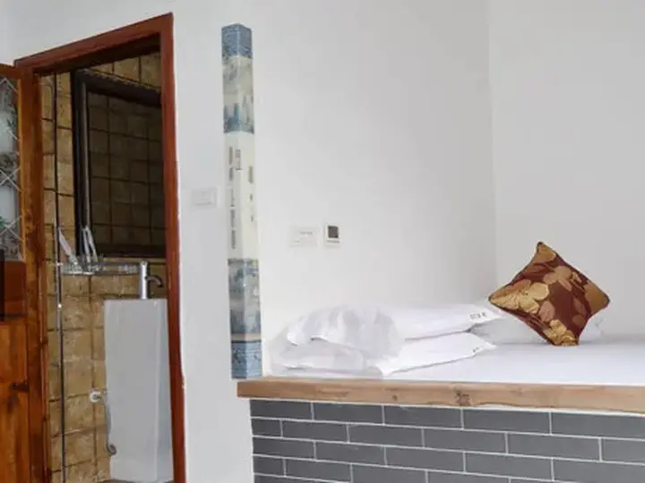 Цзиньчжун: New Dragon Gate Guest House