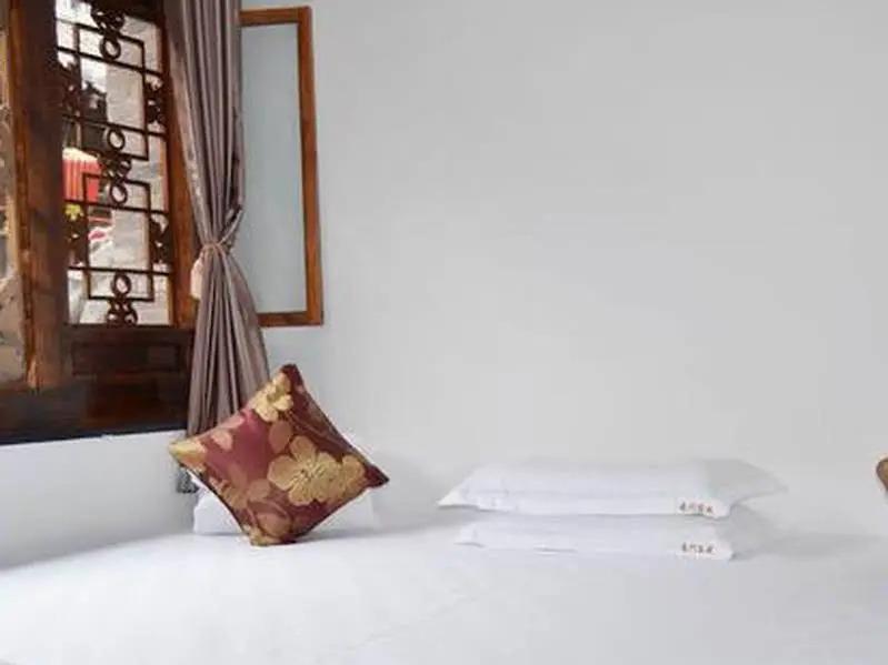 Цзиньчжун: New Dragon Gate Guest House