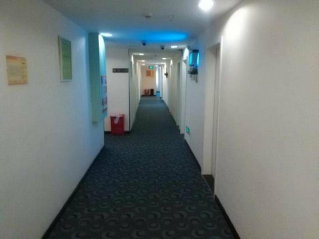 Фошань: Kyriad Marvelous Hotel Yanbu International Tea City