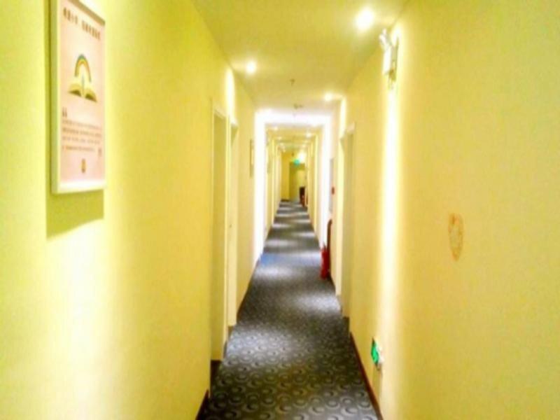 Хух-Хото: 7 Days Inn Hohhot Hailar Street