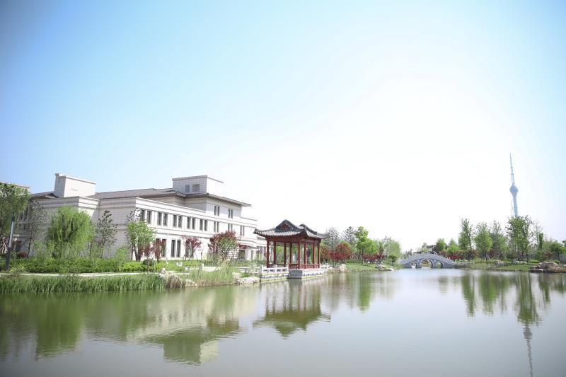 Линьи: Linyi River Hotel