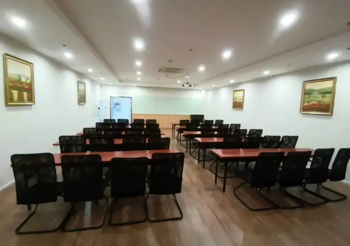 Чунцин: Hanting Hotel Chongqing Nanping Walking Street Center