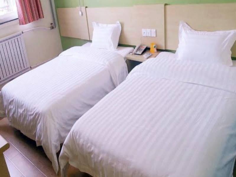 Баоцзи: 7 Days Inn Baoji Railway Station Branch