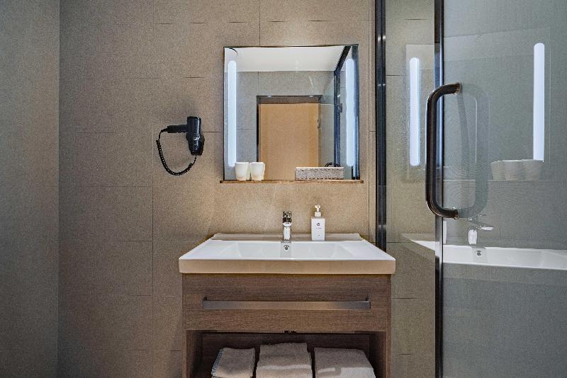 Шанграо: Hanting Hotel Shangrao Centre Square Zhongshan Road