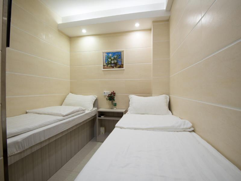 Гонконг: Coral Inn