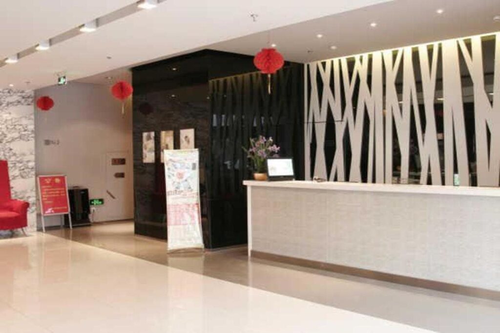 carousel image 0