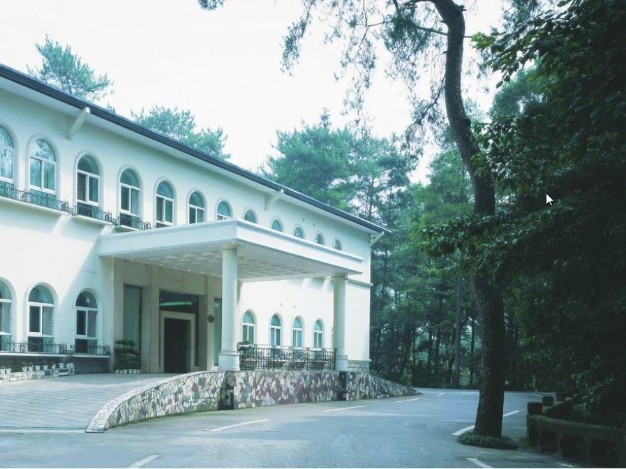 Лешан: Hongzhushan Hotel Mount Emei