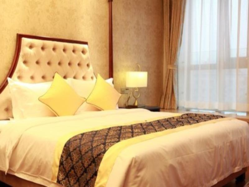 Дунъян: South River of Sweetom Hotels Tujias HengDian Zhejiang