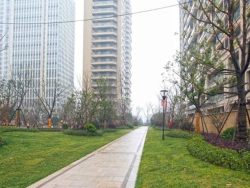 Дунъян: South River of Sweetom Hotels Tujias HengDian Zhejiang