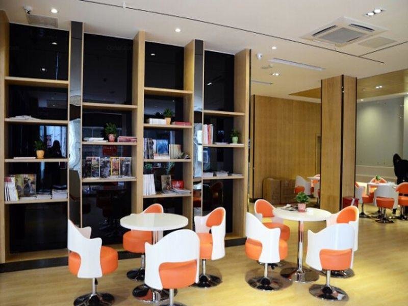 Гуйлинь: 7 Days Premium - Guilin Center Plaza Branch