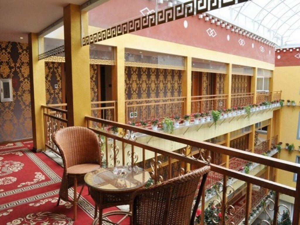 Шангри-Ла: 7 Days Inn Shangri-La Ancient City