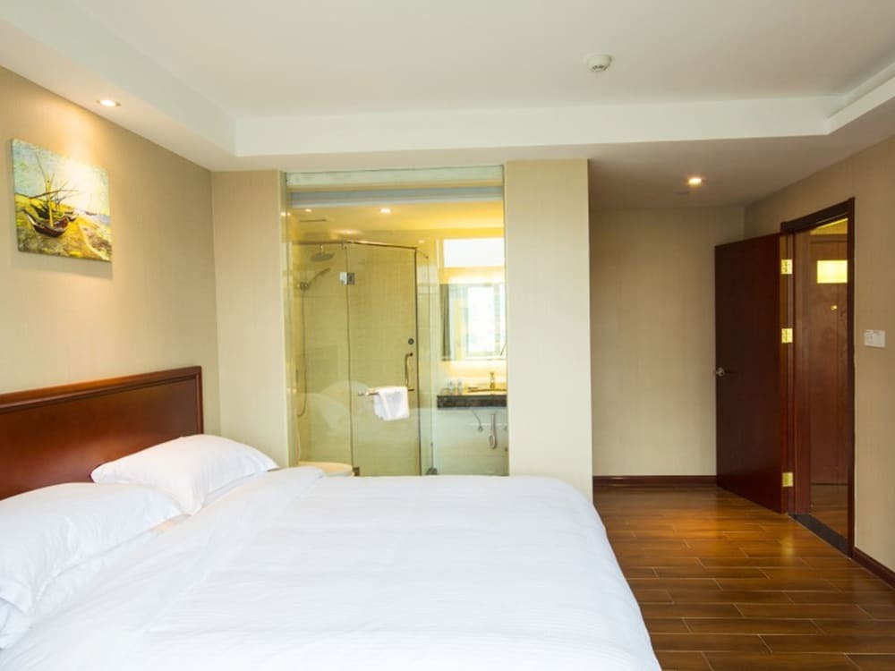 Цзеян: GreenTree Inn (Puning High-speed Railway Station International Commodity City)