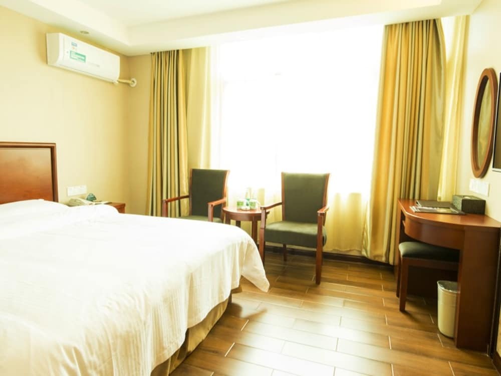 Цзеян: GreenTree Inn (Puning High-speed Railway Station International Commodity City)