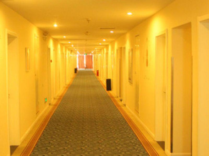 Синин: 7 Days Inn Xining Dashizi Center Branch