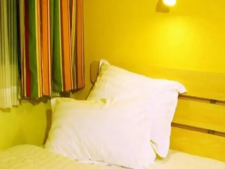 Лоян: 7 Days Inn Luoyang Wangcheng Park Branch