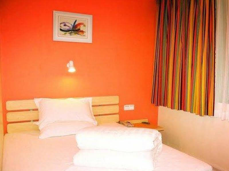 Шанграо: 7 Days Inn Yushan Highway Motor Station Branch
