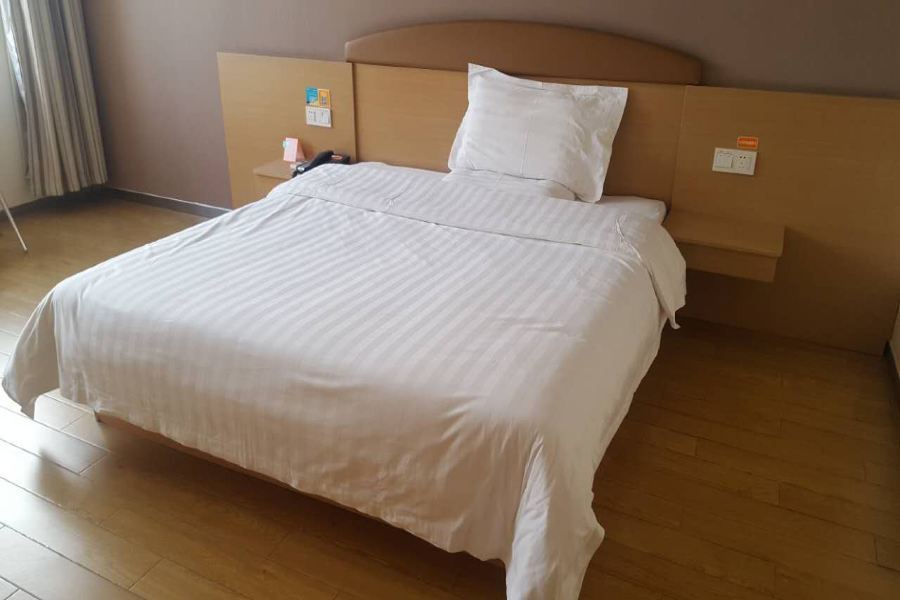 Чжэнчжоу: 7 Days Inn Zhengzhou Jingsan Road Century Mart